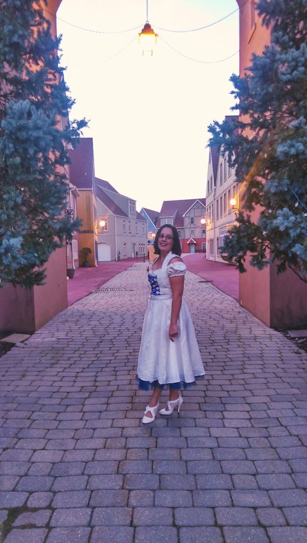 Bridal Dirndl with Contemporary Regal Neckline: MADE-TO-ORDER