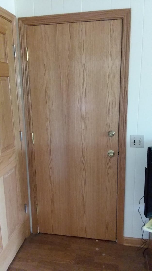 Oak Veneer - Red Flat Cut