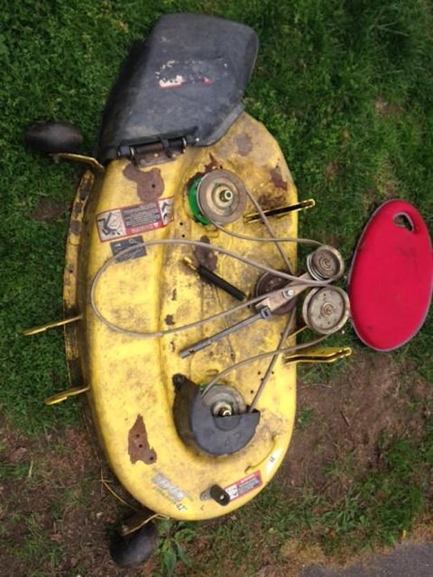 John Deere X300 (42" Edge Deck) Riding Lawn Mower Replacement Belt