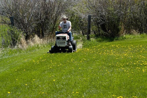 301935 NOMA MOWERS Kevlar Replacement V-Belt | 1/2 x 107